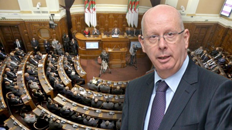 سيناتورات يطالبون بمراجعة الأجور ومحاسبة الحكومة!