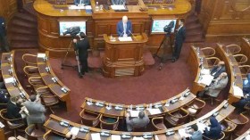 “الشكارة” لشراء الذم!