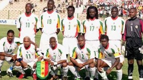 السينغال تجمع قواتها قبل مواجهة الجزائر