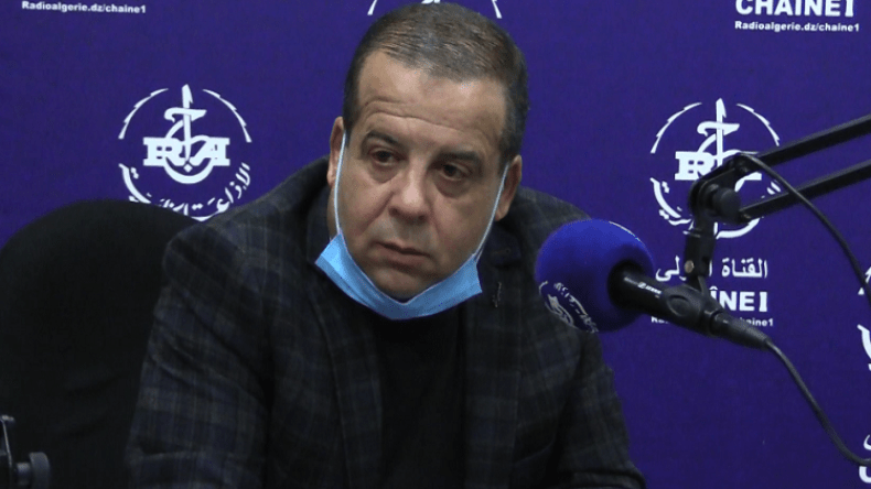 التنقل للمطار 4 ساعات قبل ركوب الطائرة والخضوع لفحص الطبيب والحرارة