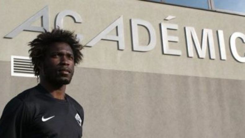 لاعب كاميروني لـ “سوسطارة” سابقا يندب حظه العاثر!