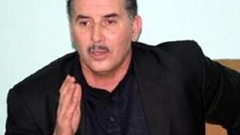 سرار  يوّبخ  جياني ..  ورحلة  البحث  عن  خليفته  انطلقت