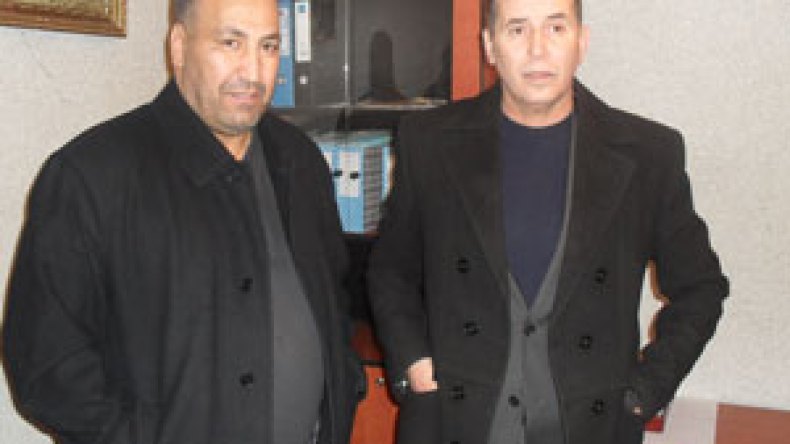 والي‭ ‬سطيف‭ ‬يجتمع‭ ‬مع‭ ‬سرار‭ ‬والمير‭ ‬وصادي‭ ‬لبحث‭ ‬أزمة‭ ‬الوفاق