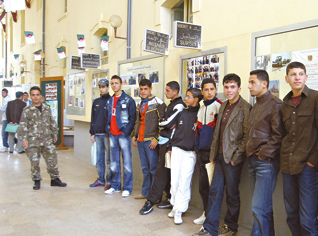 Military doctors to examine degree holders for military service