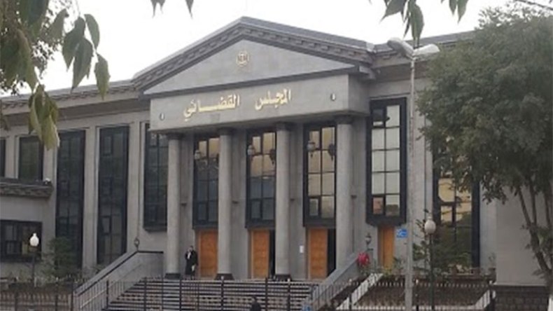 “منع الرجل المطلـِّق من اصطحاب أبنائه يومي العيد والاكتفاء برؤيتهم فقط”