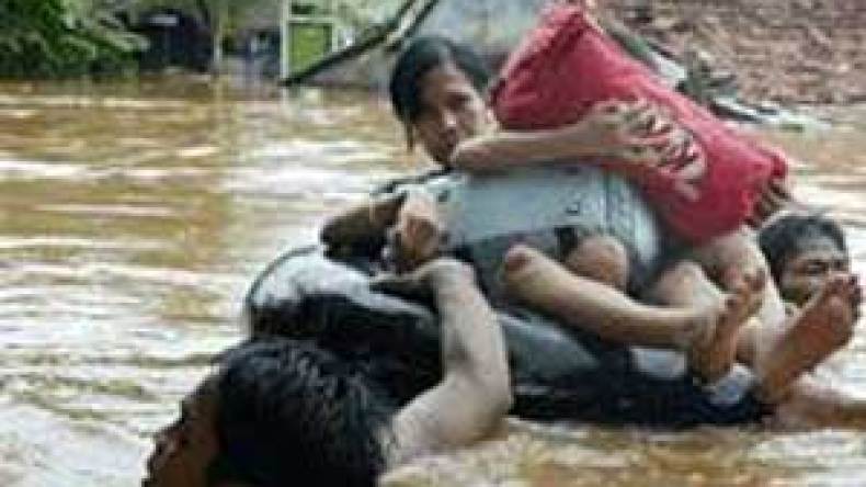 أسوأ كارثة طبيعية بميانمار: 10 آلاف قتيل بإعصار “نارغيس”