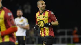 هني يُمضي التوقيع رقم “17”