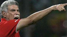 شحاتة “خائف” ويطلب تقريرا فاصلا حول مشاركة زكي ضد الجزائر