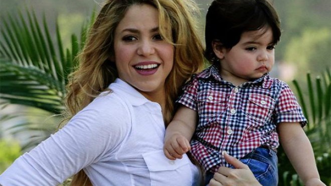 بيكي وشاكيرا يرغبان في تلقين ابنهما ميلان 7 لغات