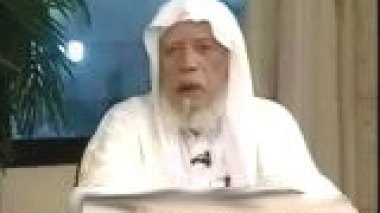 Exclusive: Islamic scholar Sheikh Abou Bakr Djaber Al Djazairi urges Algerians to support their president Bouteflika