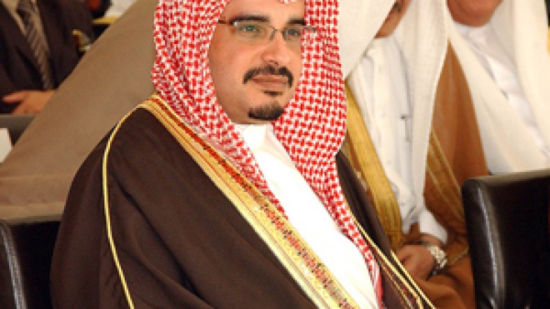 ولي عهد البحرين يدعو العرب للتعامل مع الإسرائيليين