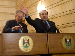 Algerian lawyers urge union to stand by al-Zaidi