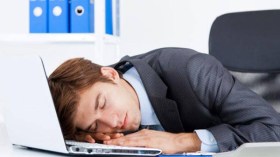 كوريا.. السماح بالقيلولة أثناء العمل !