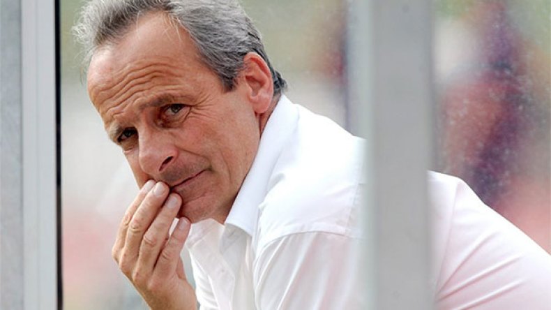 روراوة سيجلب مدربا محليا ويُخيّر شورمان بين البقاء أو الرحيل