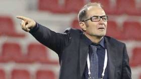 الفرنسيان سيموندي ولوشانتر مرشحان لتدريب “السنافر”