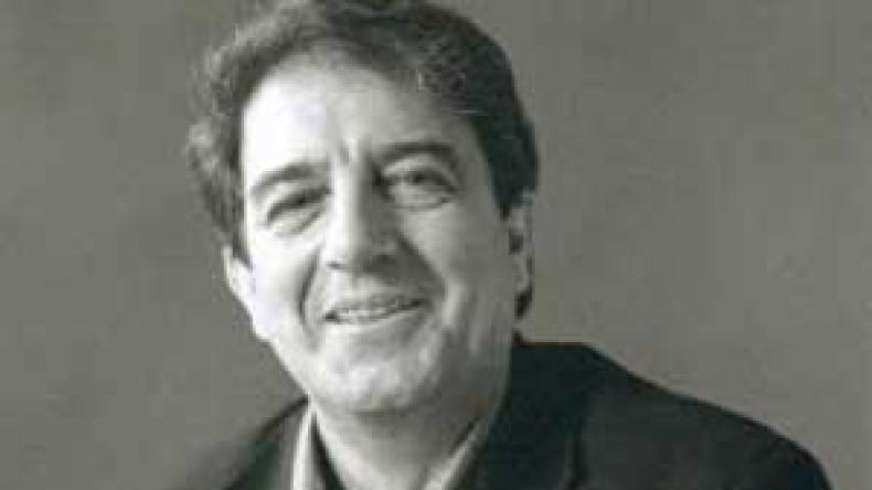 أڤومي يشرف على ورشة وعرضه الشرفي ديسمبر المقبل