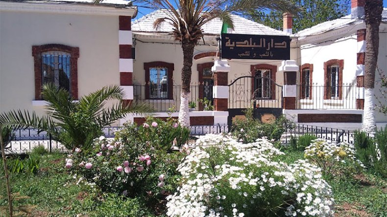 فوضى.. شجارات وإغماءات في طوابير منحة المليون سنتيم