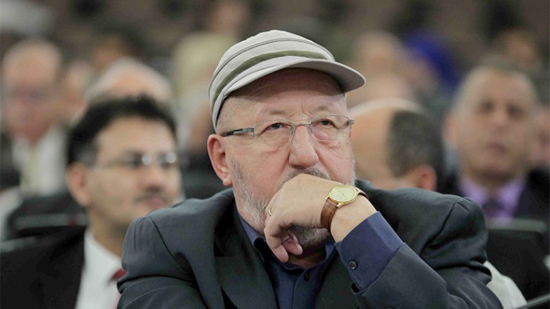 سيدي السعيد يجنّد المركزية النقابية لجمع التوقيعات لبوتفليقة