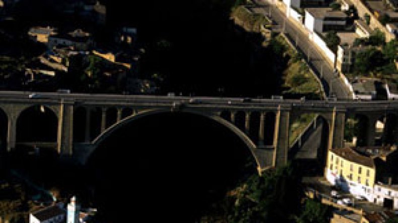 جسر سيدي راشد بقسنطينة مهدّد بالانهيار