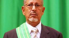 الرئيس الموريتاني المخلوع يتهم العسكر بتنظيم تظاهرات ضده