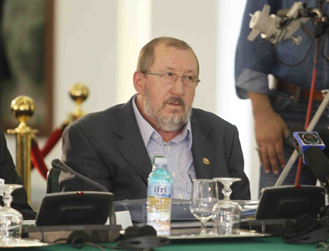 A call for Algerian Workers Union leader to resign