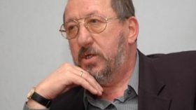 سيدي السعيد يلتقي 25 فيدرالية في اجتماع طارئ لاحتواء الصراع الداخلي