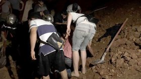 وفاة طفل وجرح 4 آخرين في انهيار صخري بورشة بناء ببئر مراد رايس