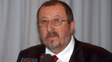 Sidi Said prevents his opponents from entering “People’s House”