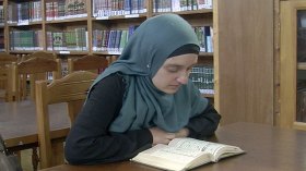 استقرت في قسنطينة بعد زواجها وتقصد جامع عبد القادر لحفظ القرآن