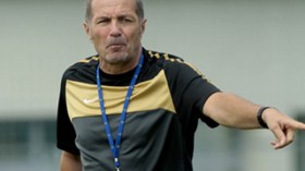 سيموندي يباشر تحضير تشكيلته للقاء البرج