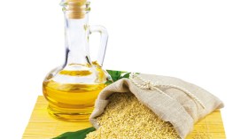 زيت السمسم للشعر المصبوغ الأشيب والتالف