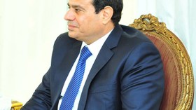 السيسي ينفي ترتيب لقاء مع أمير قطر
