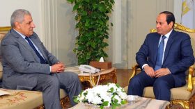 الرئيس المصري يقبل استقالة حكومة محلب