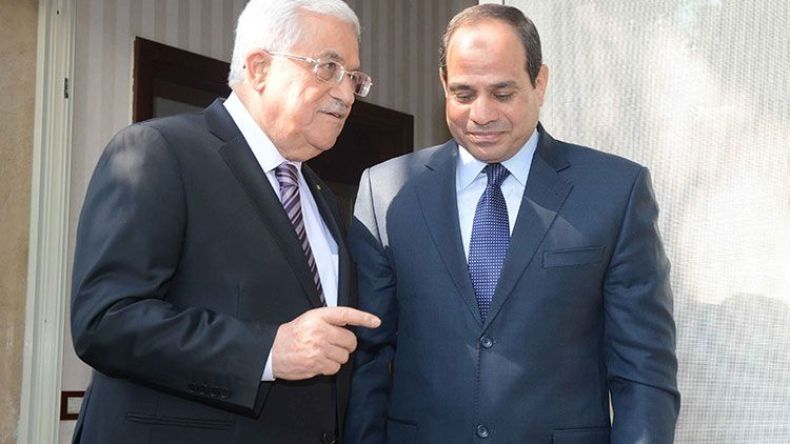 السيسي يعترف بأن إغراق أنفاق غزة يتمّ بالتنسيق مع عباس