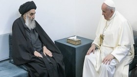 لقاء تاريخي بين البابا فرنسيس وعلي السيستاني