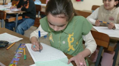 Examen de la 6e:10.000 professeurs pour la correction, 94.200 pour la surveillance, et 70 milliards de dépenses