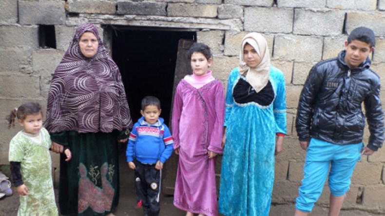 مأساة عائلة فقيرة تتدفأ على الحطب بسكيكدة