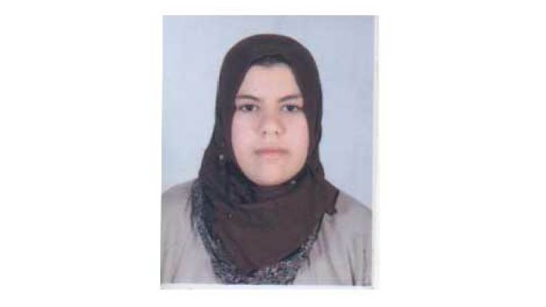 إيمان مقيمح.. تود دراسة طب الأعصاب لمعالجة أمها المريضة