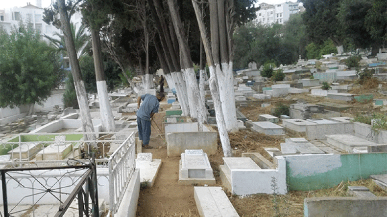 استخراج جثة مجاهد بعد شهرين من وفاته بأولاد عطية في سكيكدة