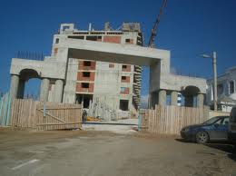 Skikda: enquête sur la construction de logements promotionnels dans un stade.