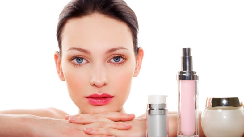 هكذا تحافظين على بشرتك مع تغير الفصول