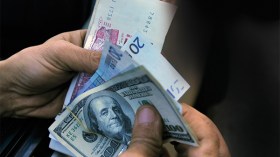 “السكوار”.. هنا تقاس درجة حرارة الدينار