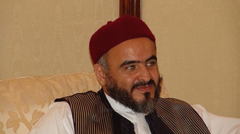 الصّلابي مخادع وقذّاف الدّم خائن وعائلة القذافي مقدّسة
