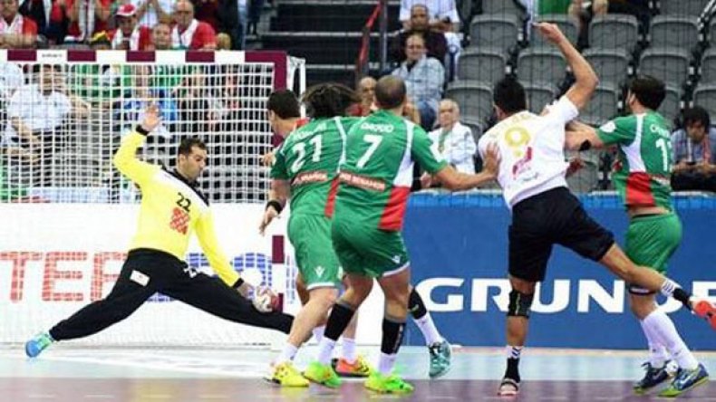 “سلاحجي” للجزائريين: المحاربون يعتذرون !