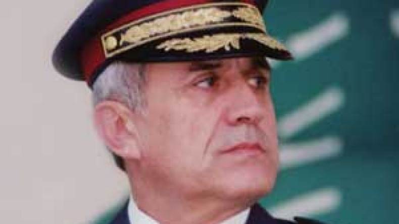 ثالث عسكري يتولى رئاسة لبنان بإجماع عربي ودولي