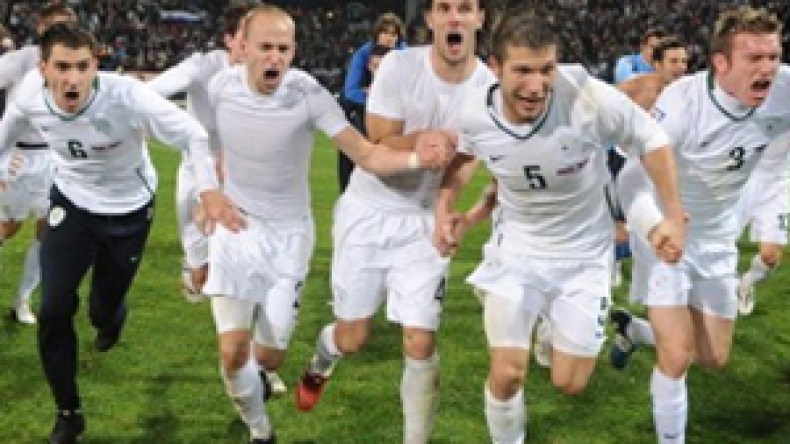 سلوفينيا تفوز بثلاثية نظيفة على فريق التو اديج