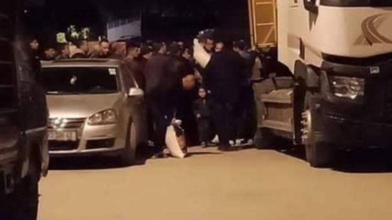 طوابير وشجارات أمام نقاط بيع السميد والحليب بسكيكدة!