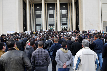 Rassemblement des travailleurs de la zone industrielle de Rouiba
