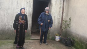كفيف‮ ‬وزوجته‮ ‬المسنة‮ ‬يعيشان‮ ‬من‮ ‬منحة‮ ‬3000‮ ‬دينار‮ ‬شهريا‮ ‬