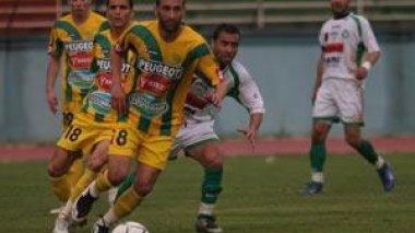 Football/Division 1: JS Kabylie close to Championship win while relegation threaten several lagging teams